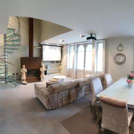Lujoso duplex en la Plaza del Ayuntamiento، فندق في بامبلونا