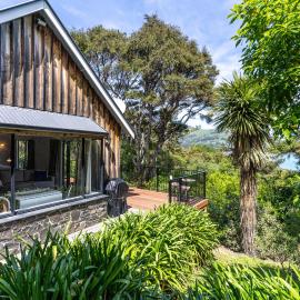 Woodside - Akaroa Holiday Cottage, hotel in Akaroa