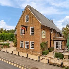 The Red Lion，北安普敦的飯店