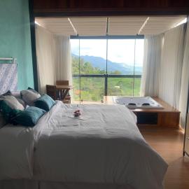 ÁGUA MARINHA Pousada Caparao, hotelli kohteessa Pedra Menina