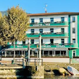 Porto Valtravaglia में, होटल Albergo Del Sole