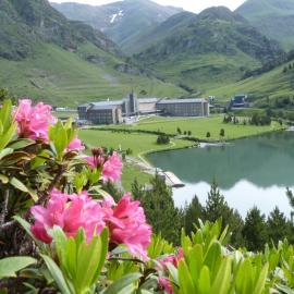 Apartaments Vall de Núria, khách sạn ở Queralbs