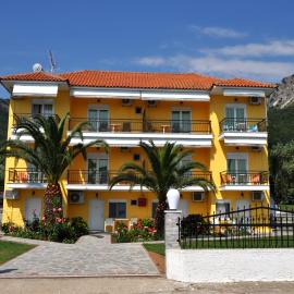 House Elena, ξενοδοχείο στα Κοίνυρα