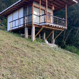 El Refugio del Oso de Anteojos، فندق في Fómeque