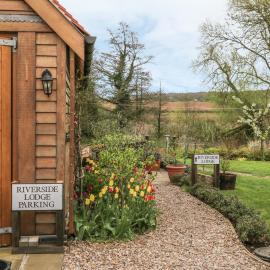 Riverside Lodge, hotel in Norton