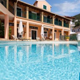 Kaminaki Villas by Tsiolis Family
