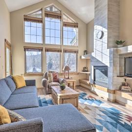 Frisco Condo w/ Balcony: 7 Mi to Copper Mountain!, hotell sihtkohas Frisco
