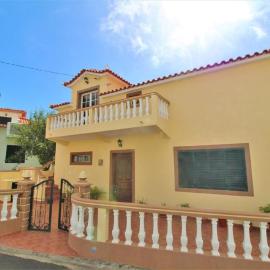 Charm Penthouse Ocean View, хотел в Калхета
