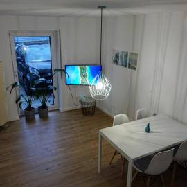 neue 2-Zimmerwohnung in Hochdorf, hotel in Hochdorf