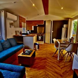Évasion Lodge, hotel a Gastes