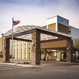 Best Western Plus Strongsville Cleveland, khách sạn ở Strongsville