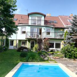 Green House 45, hotel a Třebíč