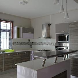 Vanz Villa