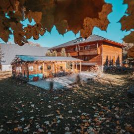 Wellness Hotel Koliba, hotel i Komorní Lhotka