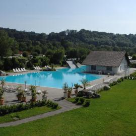 Landhotel Gutshof Camping Badhütten, ξενοδοχείο σε Tettnang
