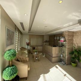Almond Hotel Apartments: Amman şehrinde bir otel