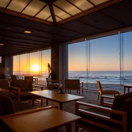 Ikkyu -Seaside Hotel-, hotel di Tsuruoka