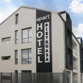 Aparthotel Pietroasa, hotel di Buzău