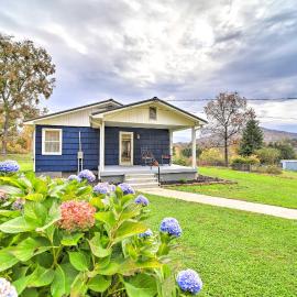 Home w/ Yard: 8 Mi to French Broad River Park