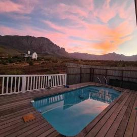 Exquisite chalet on private nature reserve, Hotel in Wolseley