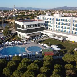 TEZMADRA HOTEL, hotell i Burhaniye
