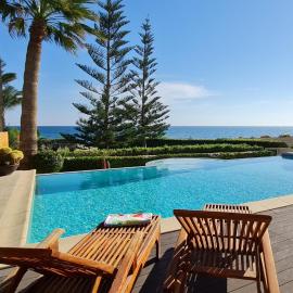 Villa Del Mar with Heated Pool & Spa