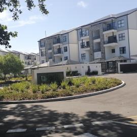 The Jade Somerset West Beachfront Apartment with Pool & Mountain Views