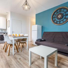 Appartement style industriel, propre, WIFI Fibre, hotell i Roncq