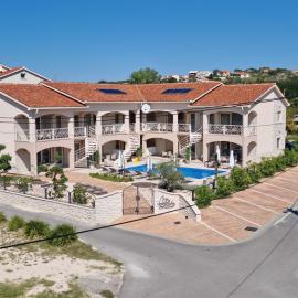 Villa Luka Lopar, готель у місті Лопар