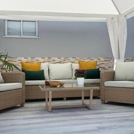 Casa grande con piscina, готель у місті Рота