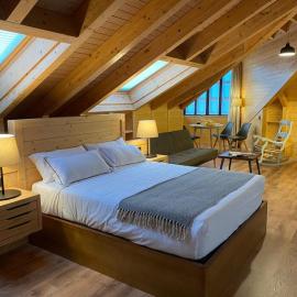 Apartamentos La Casina de los Músicos, hotel i Siero