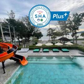 Maneetel Krabi Beachfront-SHA Plus, hotel sa Ao Nang Beach