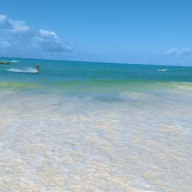 Double room, with breakfast, WIFI, 20 meters to the beach