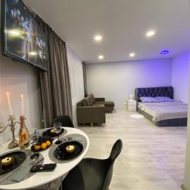 Crystal Twin Apartment, hotel a Gulbene