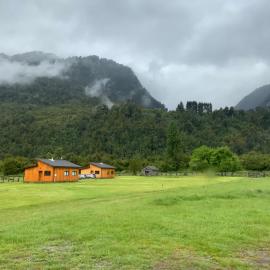 Cabañas Río del Este SPA, hotel a Ralún