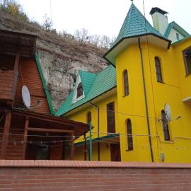 Садиба Каньйон, Hotel in Kamjanez-Podilskyj