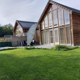 maison 3 chambres à 200 m de la plage des Lacs de l Eau d Heure, готель у місті Фруашапель