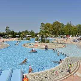 Albatross Mobile Homes on Camping Laguna Village، فندق في Porto Falconera