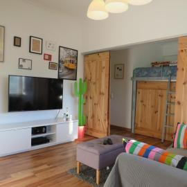 BestHomeStay- Parede Beach (Lisbon), מלון בפארדס