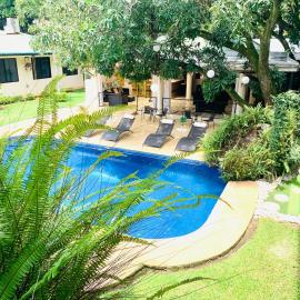 Hotel Mango Airport, hotel en Alajuela