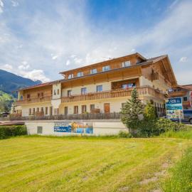 Apartment Lechners Wohnwelt-3 by Interhome, hotel in Stumm