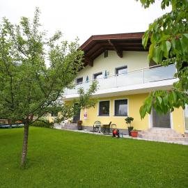 Apartment Rosi-1 by Interhome, hotel i Werfenweng
