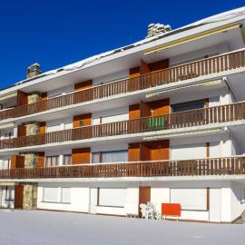 Apartment Andrea B15 by Interhome, hotel in Vermala