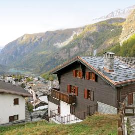 Apartment Plen Solei by Interhome, hotel in Valtournenche