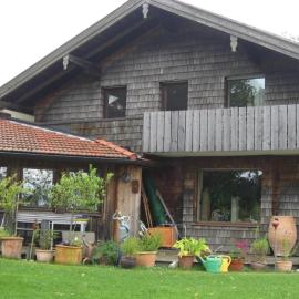 Ferienwohnungen Am Strandbad, hotel in Chieming
