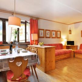 Apartment Apt 3 by Interhome โรงแรมในเปเนีย