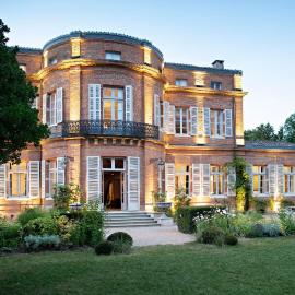 Château de Roquefoulet Luxury Guesthouse & Spa, hotel v destinaci Montgeard