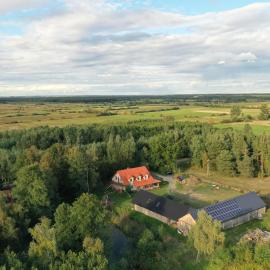 Rajski Staw, hotel u gradu Zajki