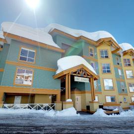 Legacy 303, Hotel in Big White