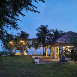 The Resthouse Laiya, hotel sa Batangas City